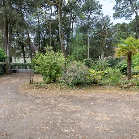 Дом отдыха Maison Familiale Dans Les Pins A 300 M De La Сен-Бревен-ле-Пен