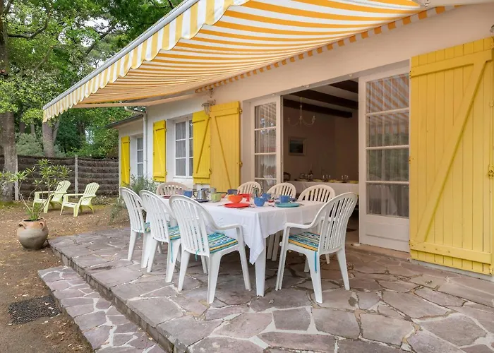 Maison Familiale Dans Les Pins A 300 M De La Nyaraló *